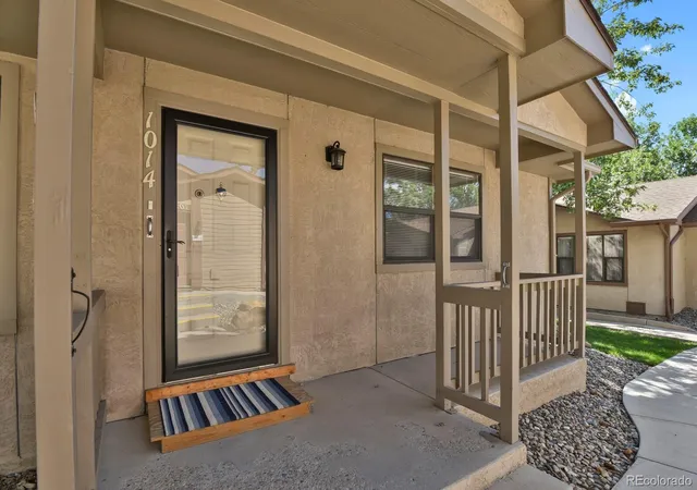 Photo 3 of Townhouse for sale at 1014 Lutheran Wy, Colorado Springs, CO 80915 | MLS# 2800719 | Listing updated on 2026-10-08