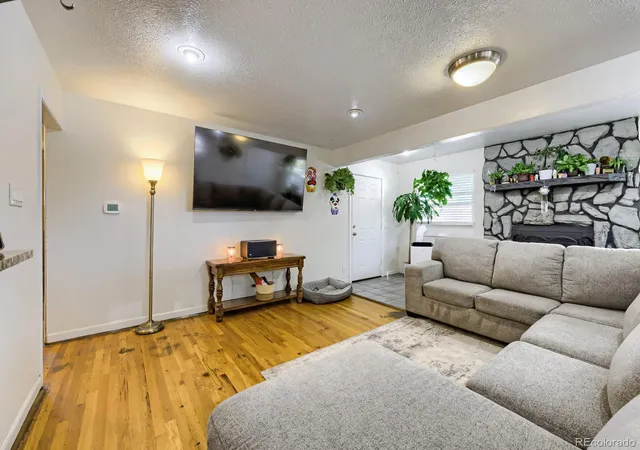 4th image of 7161 Zuni St, Denver, CO 80221 | MLS# 7272066
