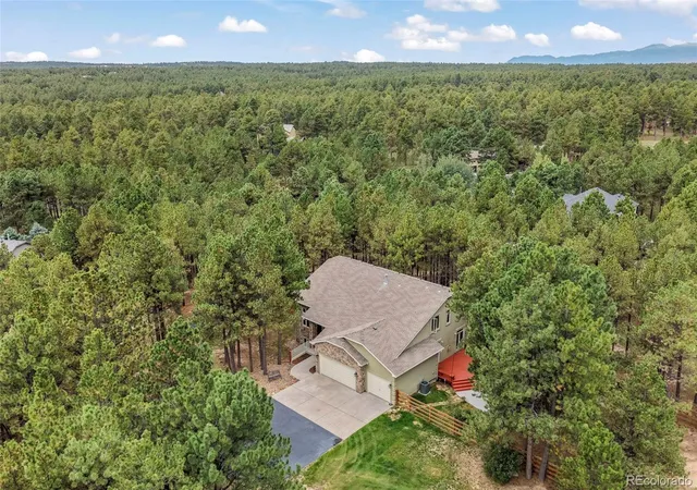 Photo 2 of Single family home for sale at 720 Trumpeters Ct, Monument, CO 80132 | MLS# 9194222 | Listing updated on 2026-09-26