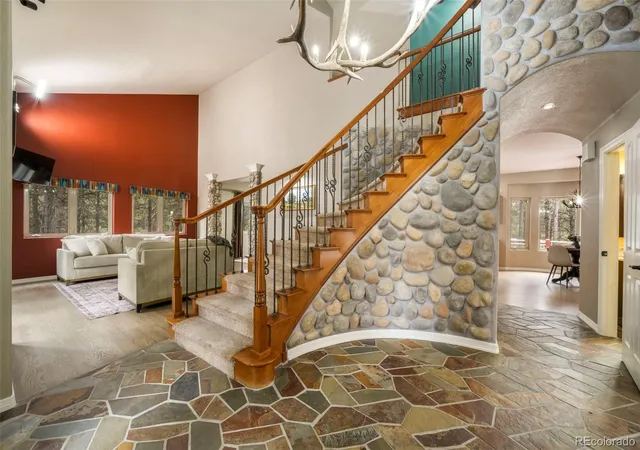 Photo 3 of Single family home for sale at 720 Trumpeters Ct, Monument, CO 80132 | MLS# 9194222 | Listing updated on 2026-09-26