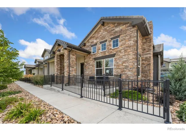 Photo 2 of Townhouse for sale at 2726 Prairie Flax St, Berthoud, CO 80513 | MLS# IR1066698 | Listing updated on 2026-09-27