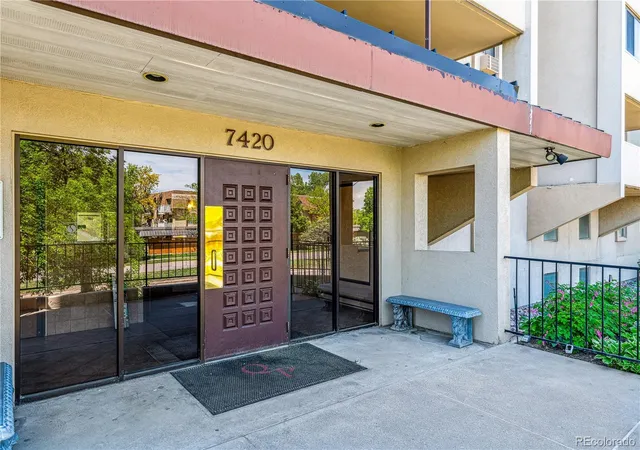 3rd image of 7420 E Quincy Ave #102, Denver, CO 80237 | MLS# 4606077