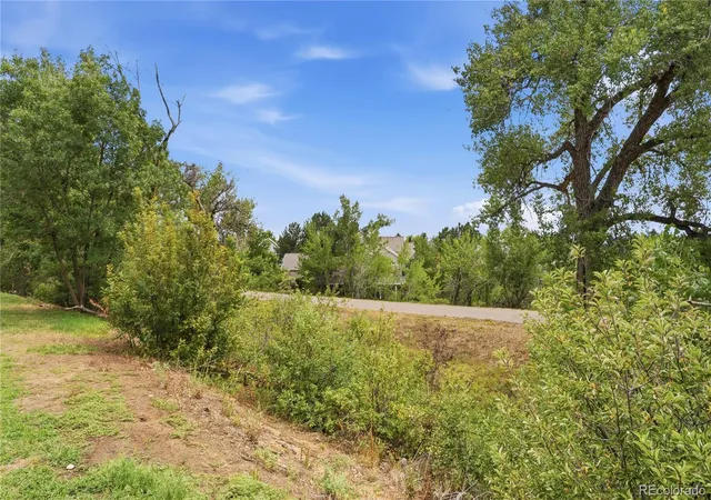 2nd image of 1651 W Canal Cir, Littleton, CO 80120