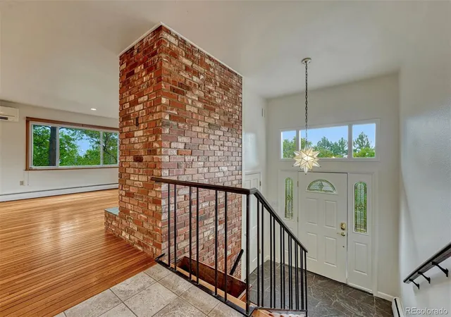 3rd image of 325 Altura Wy, Colorado Springs, CO 80906 | MLS# 9722019
