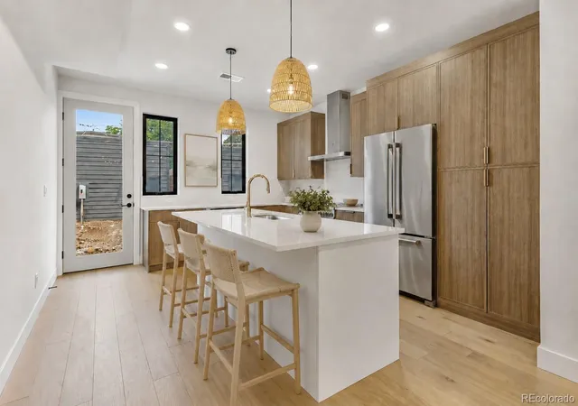 3rd image of 808 Dahlia St, Denver, CO 80220 | MLS# 4529971