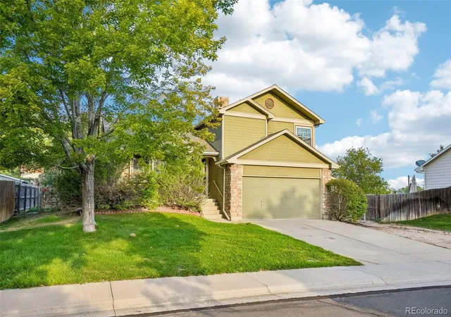 Photo 2 of Sale Pending at 12271 Dahlia Ct, Thornton, CO 80241 | MLS# 3413357 | Listing updated on 2026-09-17