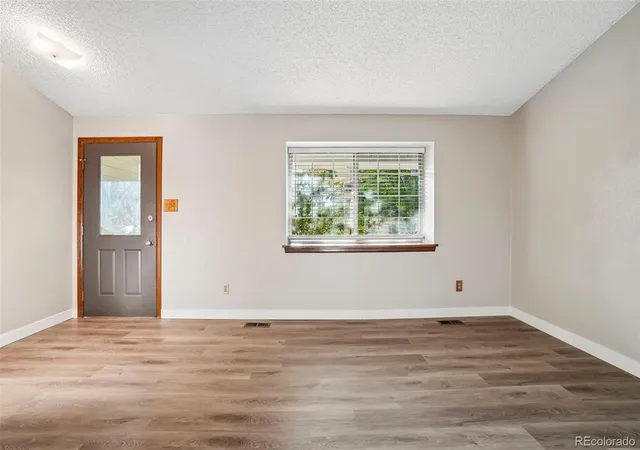 Photo 4 of Sale Pending at 12271 Dahlia Ct, Thornton, CO 80241 | MLS# 3413357 | Listing updated on 2026-09-17