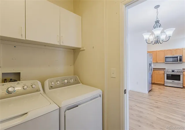 2nd image of 8465 S Holland Wy, Littleton, CO 80128