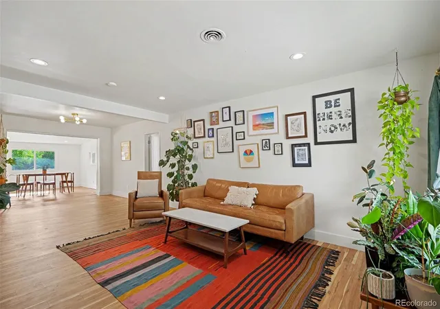 3rd image of 931 Tucson St, Arapahoe, CO 80011 | MLS# 1987443