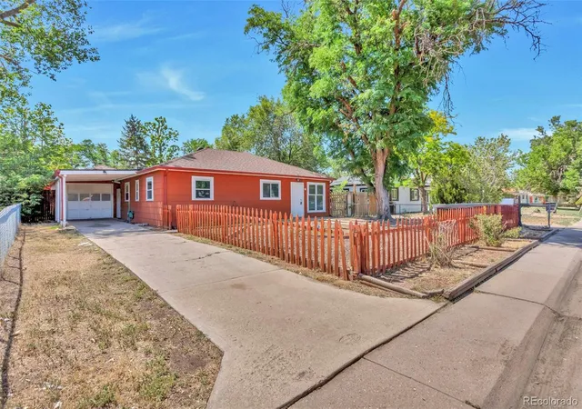 Photo 2 of Single family home for sale at 1215 Yuba St, Aurora, CO 80011 | MLS# 7614576 | Listing updated on 2026-09-22