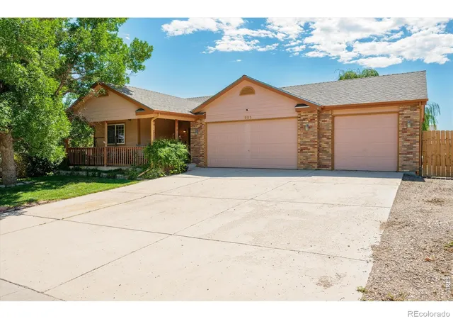 Photo 2 of Single family home for sale at 905 Scotch Pine Dr, Severance, CO 80550 | MLS# IR1066728 | Listing updated on 2026-09-02