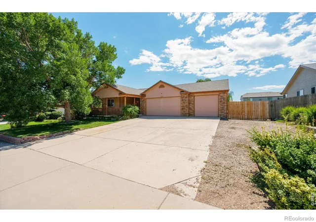 Photo 3 of Single family home for sale at 905 Scotch Pine Dr, Severance, CO 80550 | MLS# IR1066728 | Listing updated on 2026-09-03