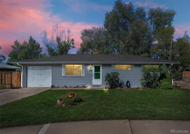 1st image of 9 Elizabeth Ct, Longmont, CO 80501 | MLS# 2085384