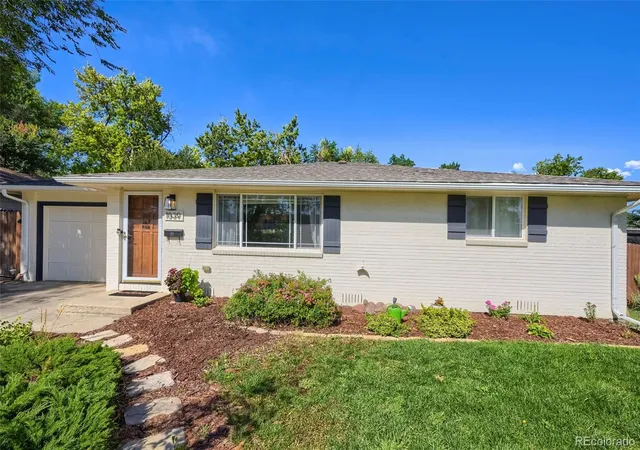 2nd image of 1039 Sunset St, Longmont, CO 80501 | MLS# 2909065