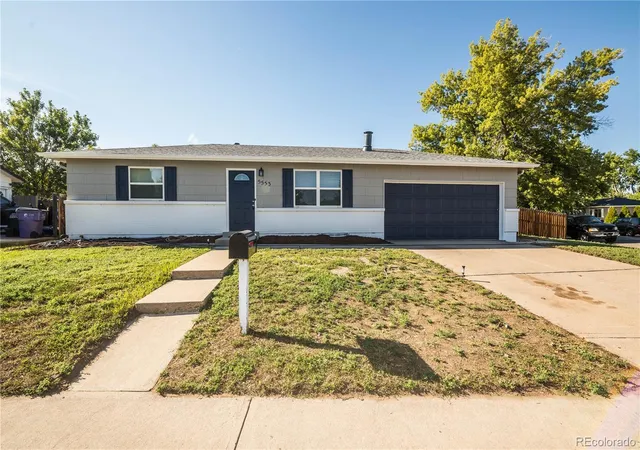 1st image of 5553 Yost Ct, Denver, CO 80239 | MLS# 6361980