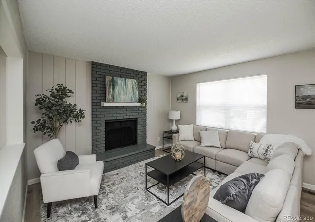 4th image of 5553 Yost Ct, Denver, CO 80239 | MLS# 6361980