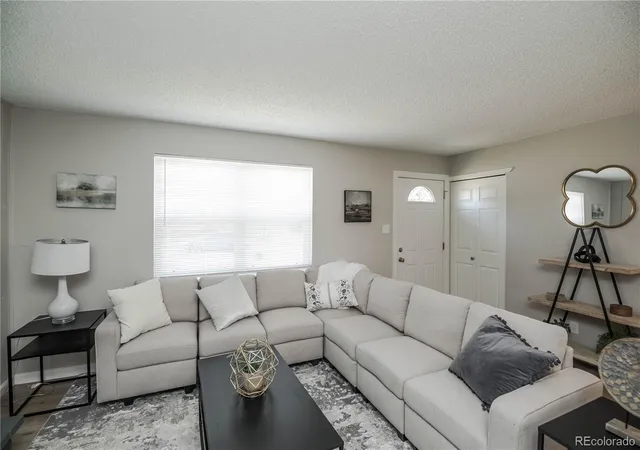 5th image of 5553 Yost Ct, Denver, CO 80239 | MLS# 6361980
