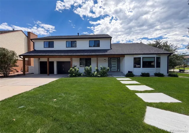 Photo 1 of Single family home for sale at 10708 W Chautauga Mountain, Littleton, CO 80127 | MLS# 9528833 | Listing updated on 2026-10-02