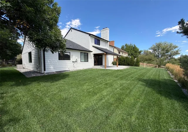 Photo 4 of Single family home for sale at 10708 W Chautauga Mountain, Littleton, CO 80127 | MLS# 9528833 | Listing updated on 2026-10-02
