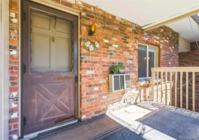 3rd image of 1525 S Holly St #208, Denver, CO 80222 | MLS# 5881395