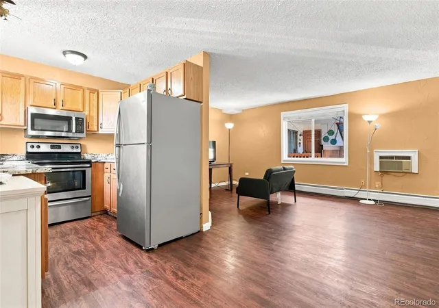 4th image of 1525 S Holly St #208, Denver, CO 80222 | MLS# 5881395