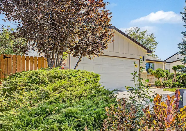 4th image of 884 Madison Wy, Bennett, CO 80102 | MLS# 6533724