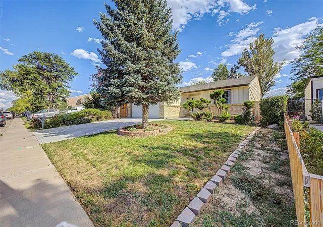 5th image of 884 Madison Wy, Bennett, CO 80102 | MLS# 6533724