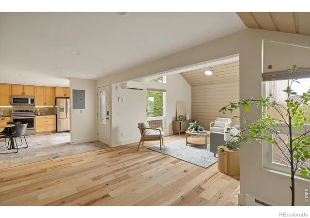 5th image of 3006 Redstone Ln #E1, Boulder, CO 80305 | MLS# IR1066744