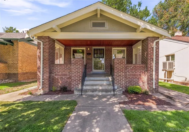 Photo 3 of Sale Pending at 827 Harrison St, Denver, CO 80206 | MLS# 7986227 | Listing updated on 2026-09-22
