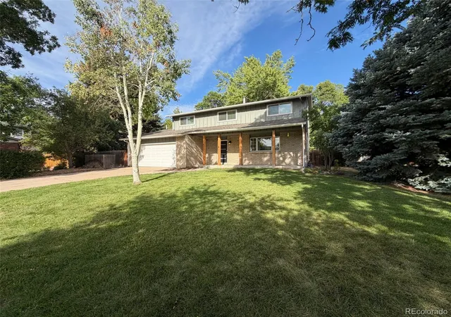 Photo 3 of Single family home for sale at 7447 S Ames Ct, Littleton, CO 80128 | MLS# 5755600 | Listing updated on 2026-10-08