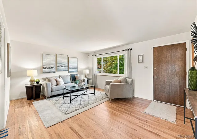 Photo 5 of Single family home for sale at 7290 S Penrose Ct, Centennial, CO 80122 | MLS# 5718384 | Listing updated on 2026-08-31