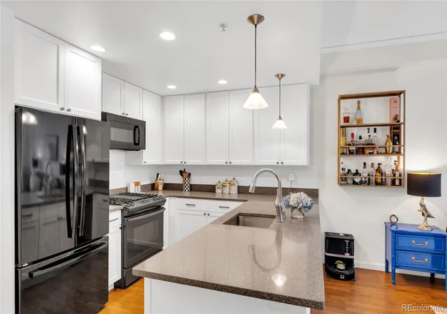 3rd image of 1975 N Grant St, Denver, CO 80203