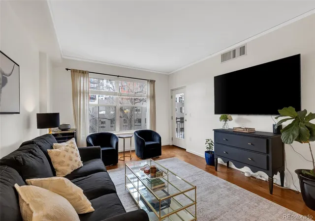 5th image of 1975 N Grant St, Denver, CO 80203