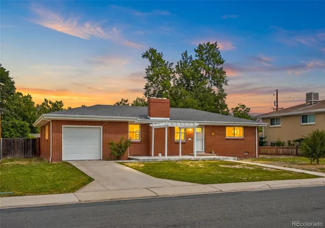 1st image of 130 S Chase St, Lakewood, CO 80226 | MLS# 3018700