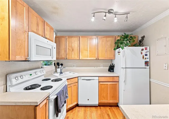 3rd image of 1243 Vine St, Denver, CO 80206
