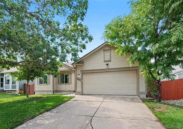 Photo 2 of Single family home for sale at 4095 Solarglen Dr, Colorado Springs, CO 80916 | MLS# 5485152 | Listing updated on 2026-10-02