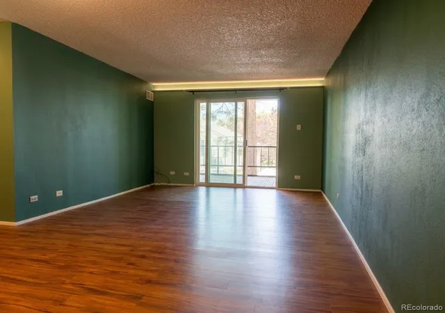 5th image of 2325 S Linden Ct #215, Denver, CO 80222 | MLS# 2207902