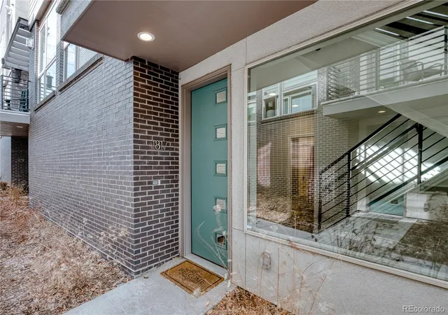 3rd image of 1817 Gaylord St, Denver, CO 80206 | MLS# 5495578