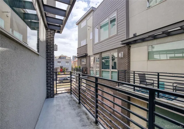 4th image of 1817 Gaylord St, Denver, CO 80206 | MLS# 5495578
