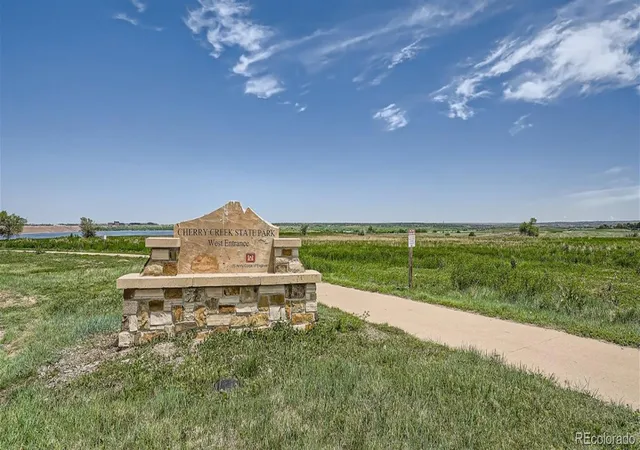 5th image of 7659 S Mobile Wy, Aurora, CO 80016 | MLS# 5560096