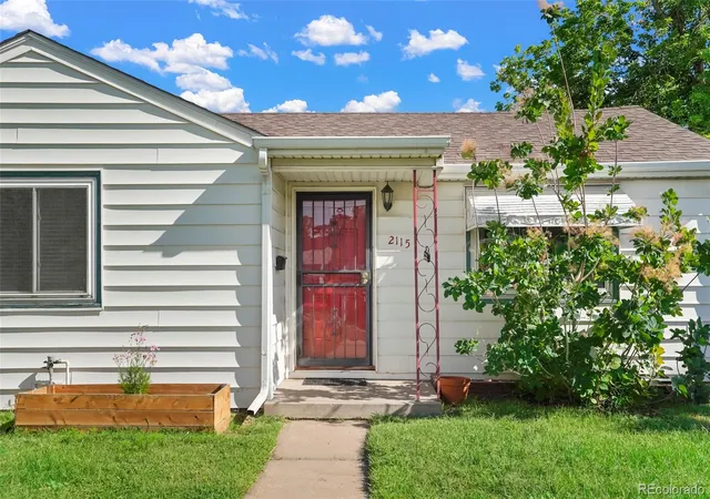 3rd image of 2115 W Elk Pl, Denver, CO 80211 | MLS# 2100226