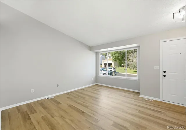 Photo 4 of Single family home for sale at 5566 S Ireland St, Centennial, CO 80015 | MLS# 7777018 | Listing updated on 2026-08-29