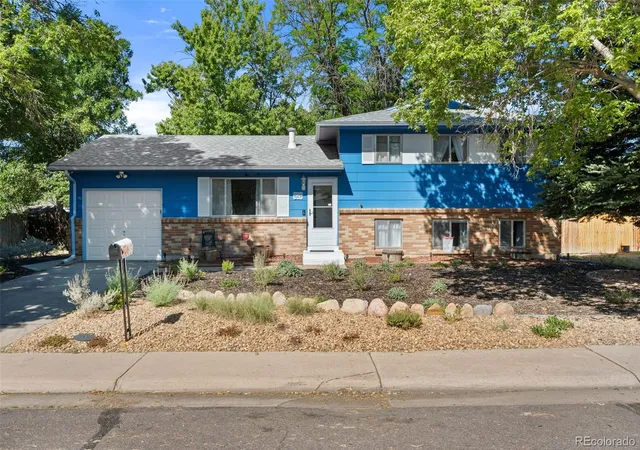 1st image of 829 S Nome St, Aurora, CO 80012 | MLS# 5067220