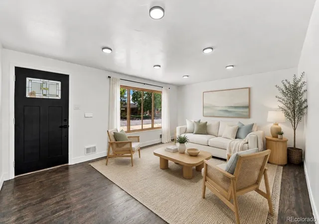 4th image of 3113 Worchester St, Aurora, CO 80011 | MLS# 4377802