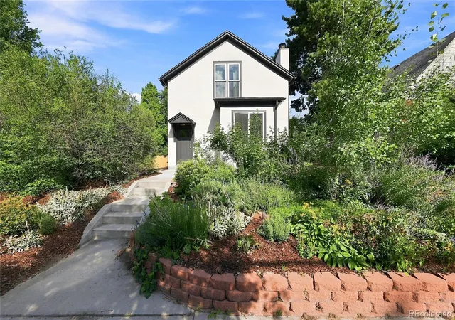 Photo 3 of Single family home for sale at 2518 Irving St, Denver, CO 80211 | MLS# 4655046 | Listing updated on 2026-09-22