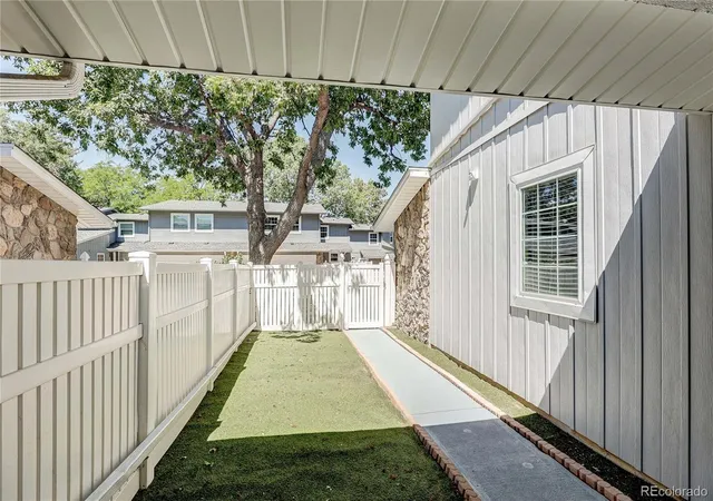 Photo 3 of Condo for sale at 2826 S Wheeling Way, Aurora, CO 80014 | MLS# 2321738 | Listing updated on 2026-09-12