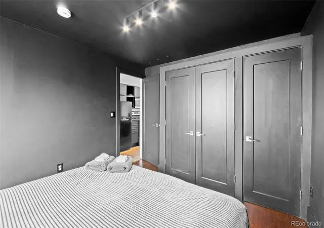 image of 1140 N Downing St, Denver, CO 80218