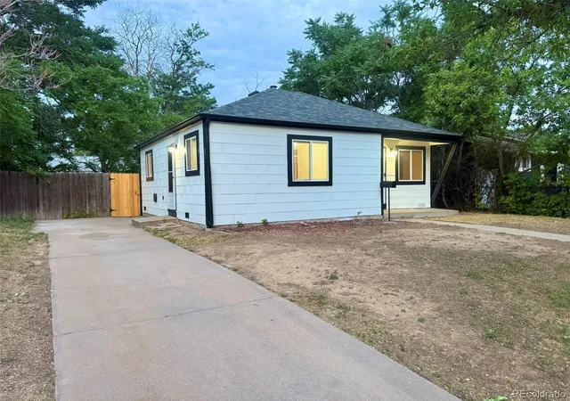 Photo 1 of Single family home for sale at 940 Moline St, Aurora, CO 80010 | MLS# 2324320 | Listing updated on 2026-08-26