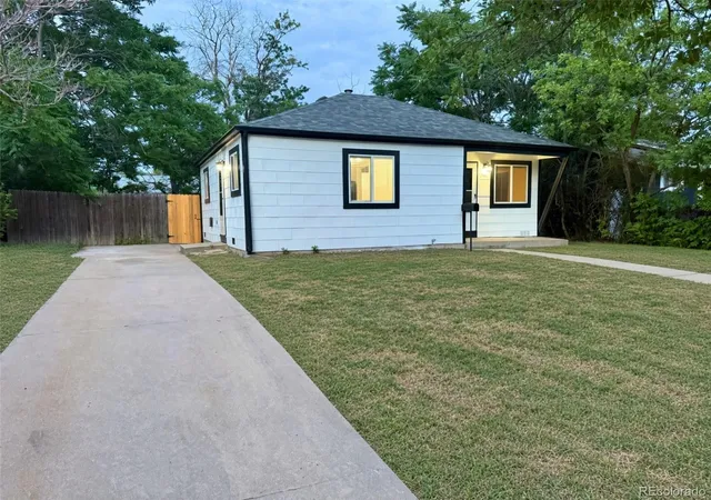 Single family home for sale at 940 Moline St, Aurora, CO 80010 | MLS# 2324320