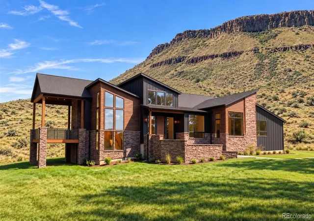 Photo 2 of Single family home for sale at 5686 Zircon Wy, Golden, CO 80403 | MLS# 7422133 | Listing updated on 2026-10-07